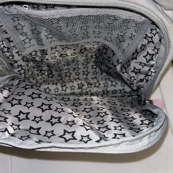 🛍️FOUR 4 THIRTY🛍️ Twinkle Toes Grey Silver Sequin Backpack NEW with tags - Picture 4 of 6